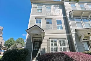 525 Grove Field Ct, Suwanee, GA 30024 - Photo 2