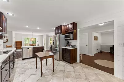 465 Emerald Parkway, Sugar Hill, GA 30518 - Photo 14