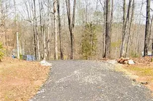 205 Long Cove Dr, Lagrange, GA 30240 - Photo 8