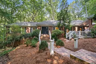 980 Buckhorn E, Atlanta, GA 30350 - Photo 2