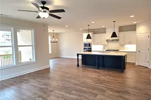 120 Poplar St, Buford, GA 30518 - Photo 4