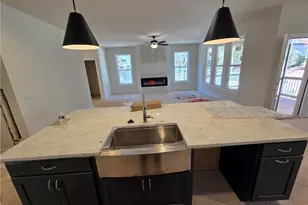 120 Poplar St, Buford, GA 30518 - Photo 8