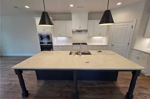 120 Poplar St, Buford, GA 30518 - Photo 12