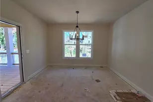 120 Poplar St, Buford, GA 30518 - Photo 10