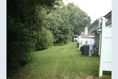 8391 Carlington Lane, Jonesboro, GA 30236 - Photo 2