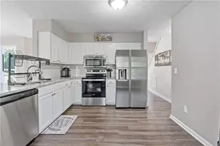 359 Scenic Ln, Auburn, GA 30011 - Photo 10