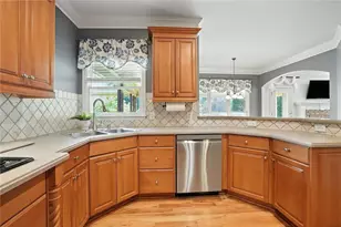 1046 Creek Side Dr, Canton, GA 30115 - Photo 8