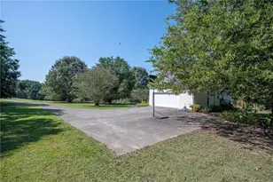 2467 Owens Gin Rd NE, Calhoun, GA 30701 - Photo 10