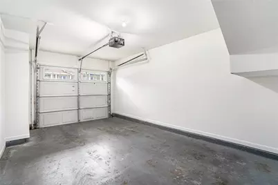 1184 Liberty Parkway NW, Atlanta, GA 30318 - Photo 30