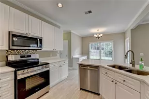 10750 Avian Dr, Alpharetta, GA 30022 - Photo 12