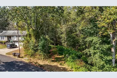 2627 Carol Circle, Douglasville, GA 30135 - Photo 2