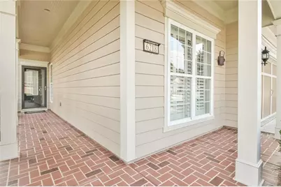 6218 Longleaf Drive, Hoschton, GA 30548 - Photo 2