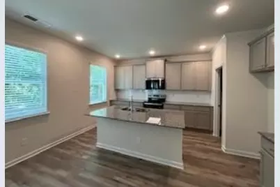 2718 Riverpine Trail SW, Atlanta, GA 30331 - Photo 2