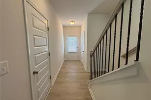 701 Shetland Trl, Cartersville, GA 30121 - Photo 2