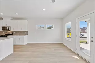 411 Tallulah Ln, Grayson, GA 30017 - Photo 16