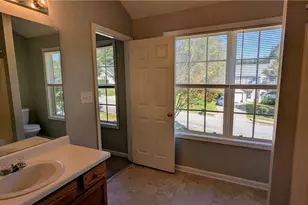 2435 Vine St, Union City, GA 30291 - Photo 16