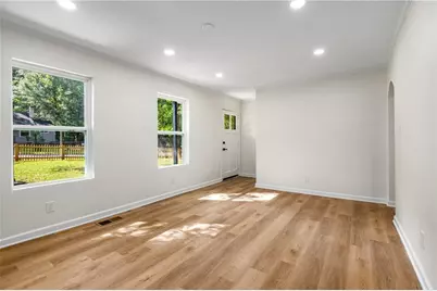 2146 Pinehurst Drive, Atlanta, GA 30344 - Photo 4