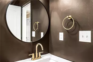 2146 Pinehurst Dr, Atlanta, GA 30344 - Photo 14