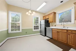 7536 Stonebridge Bay Ct, Stone Mountain, GA 30087 - Photo 8