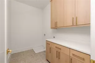 1072 Lupo Loop, Chattahoochee Hills, GA 30268 - Photo 32