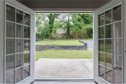 2591 Hood Avenue, Atlanta, GA 30318 - Photo 12