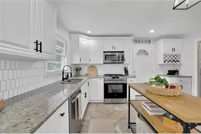 740 Powder Springs Street SE, Smyrna, GA 30080 - Photo 4