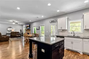 719 Fairview Rd, Brooks, GA 30205 - Photo 18