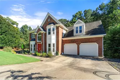 703 Overlook Point, Woodstock, GA 30189 - Photo 2