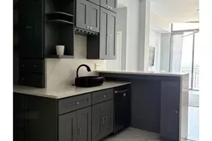 3040 Peachtree Rd NW, Atlanta, GA 30305 - Photo 4