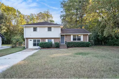 2705 Heritage Lane, Morrow, GA 30260 - Photo 2