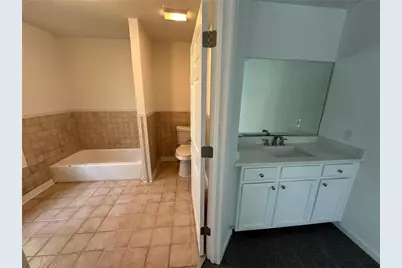 2417 Perry Boulevard NW #1, Atlanta, GA 30318 - Photo 8