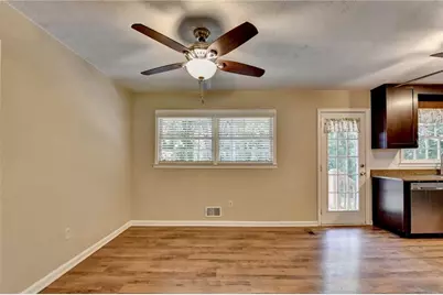 2414 Robin Hood Place, Marietta, GA 30068 - Photo 6