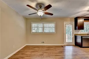 2414 Robin Hood Pl, Marietta, GA 30068 - Photo 6