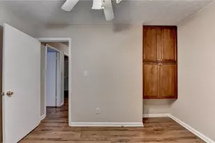 2414 Robin Hood Pl, Marietta, GA 30068 - Photo 14