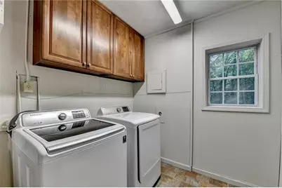 2414 Robin Hood Place, Marietta, GA 30068 - Photo 20