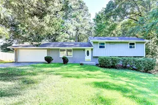 2414 Robin Hood Pl, Marietta, GA 30068 - Photo 1