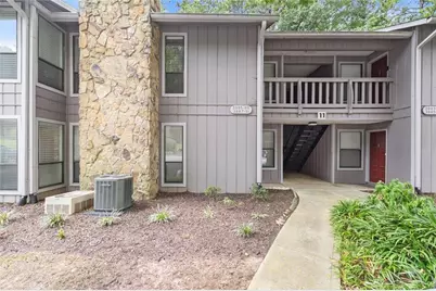 3987 Woodridge Way, Tucker, GA 30084 - Photo 6