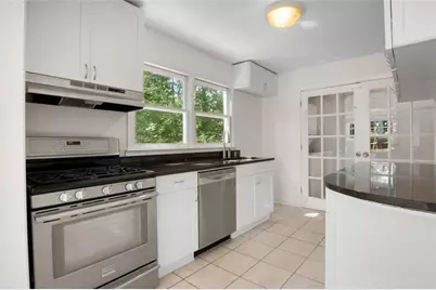 1660 Bristol Drive NE, Atlanta, GA 30329 - Photo 8