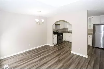 121 Wilson Circle, Carrollton, GA 30117 - Photo 4