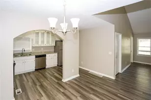 121 Wilson Cir, Carrollton, GA 30117 - Photo 6