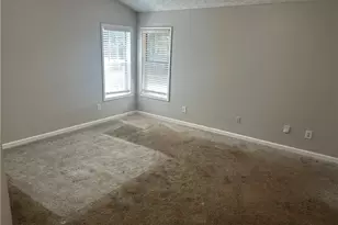 7049 Crestwood Pl, Lithonia, GA 30058 - Photo 10