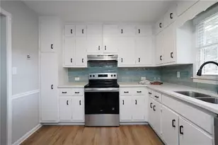 2063 Wellborn Close, Lithonia, GA 30058 - Photo 12