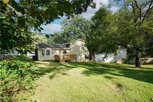 2063 Wellborn Close, Lithonia, GA 30058 - Photo 32