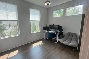 200 Chestnut Cir, Atlanta, GA 30342 - Photo 20