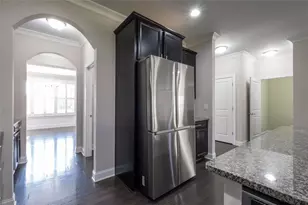 2166 Derbyshire Dr SW, Marietta, GA 30064 - Photo 10