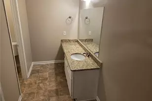 943 Lake Dr Ct, Stone Mountain, GA 30088 - Photo 10