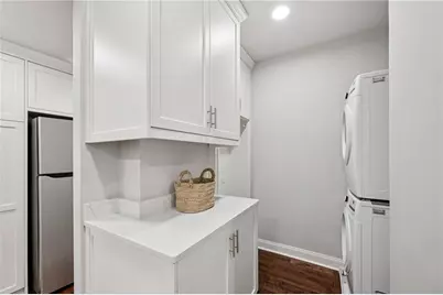 2575 Peachtree Road NE #5G, Atlanta, GA 30305 - Photo 20