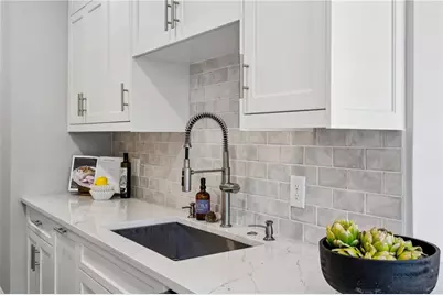 2575 Peachtree Road NE #5G, Atlanta, GA 30305 - Photo 12