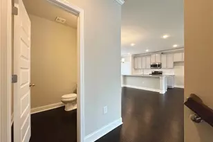 2020 Manor Pointe Dr, Cumming, GA 30041 - Photo 8