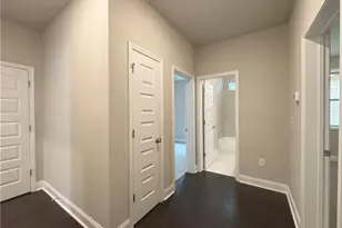 2020 Manor Pointe Dr, Cumming, GA 30041 - Photo 4